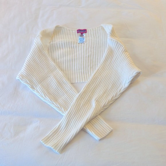 Edikted Long Sleeve Cropped Ribbed Shrug Sweater. Ivory. Size XS/S. - Picture 3 of 3